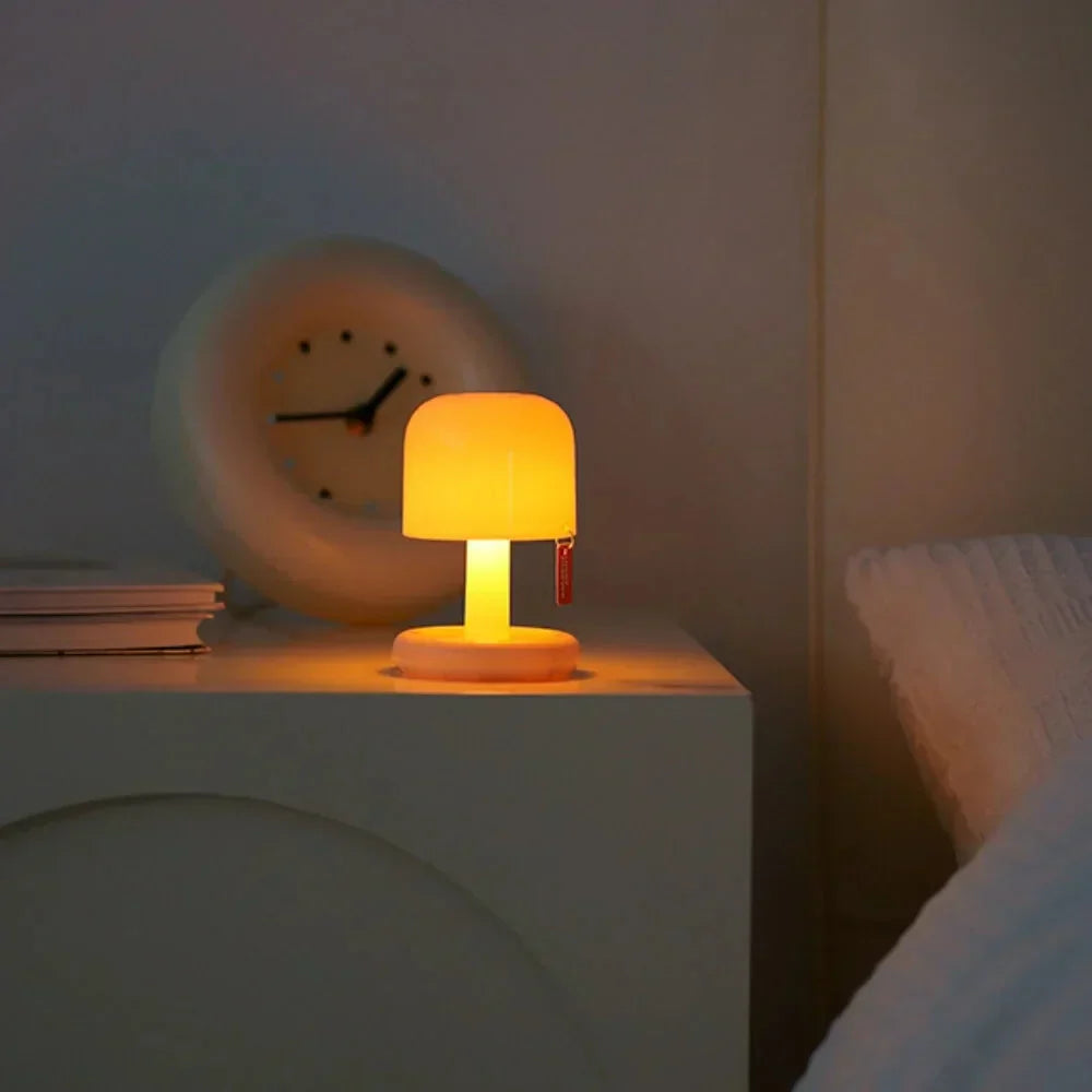 Small Table lamp | Wireless
